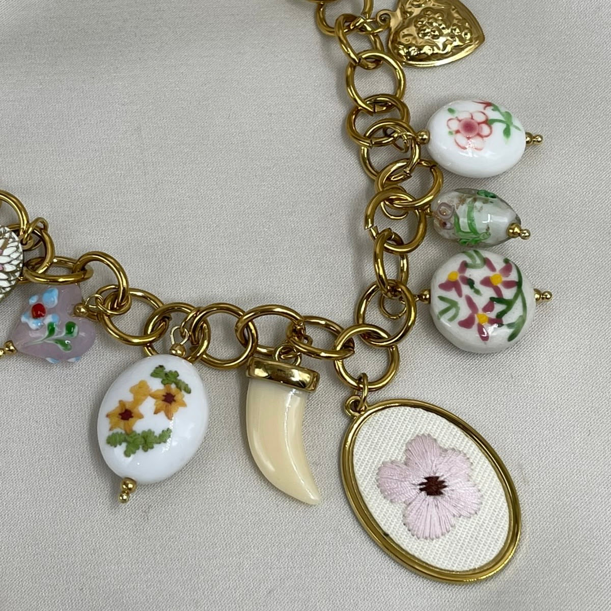 Collar Vintage Dijes Florales