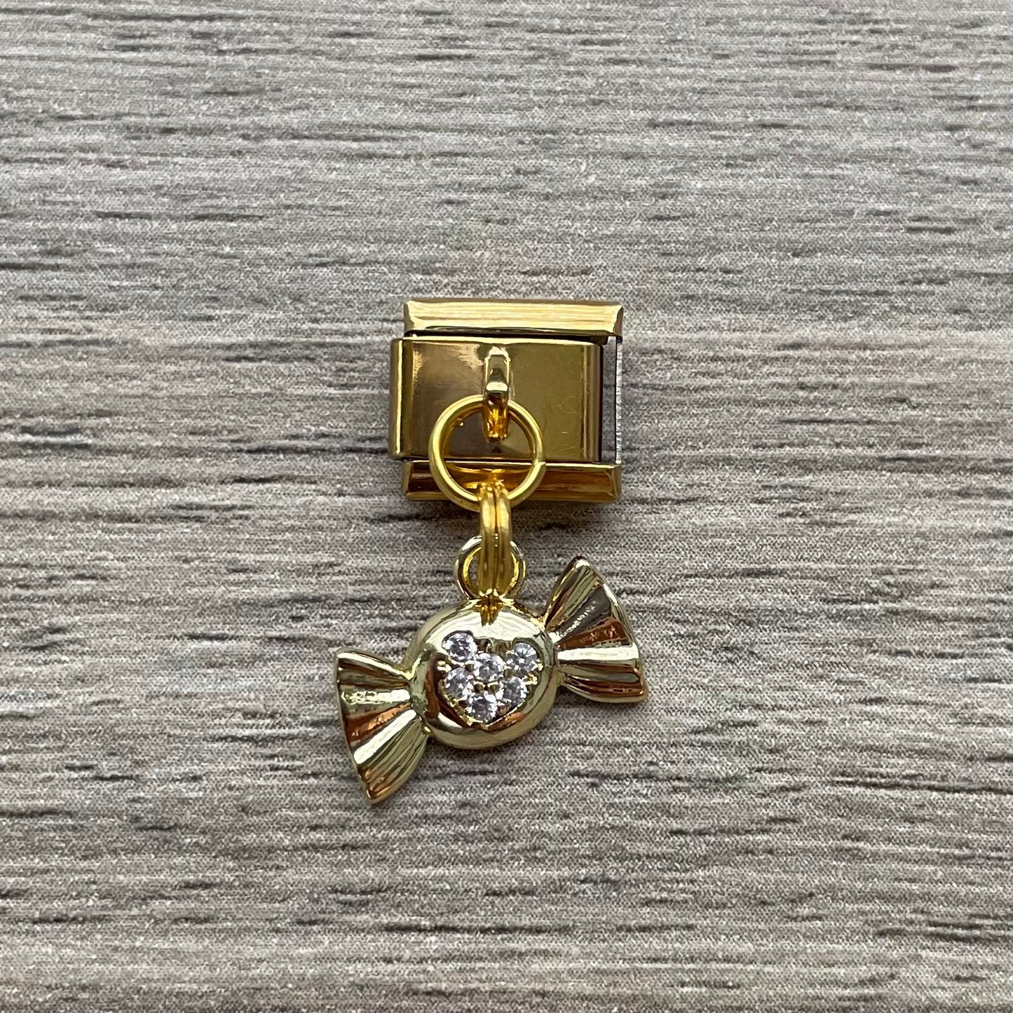 CHARM Dulce Colgante