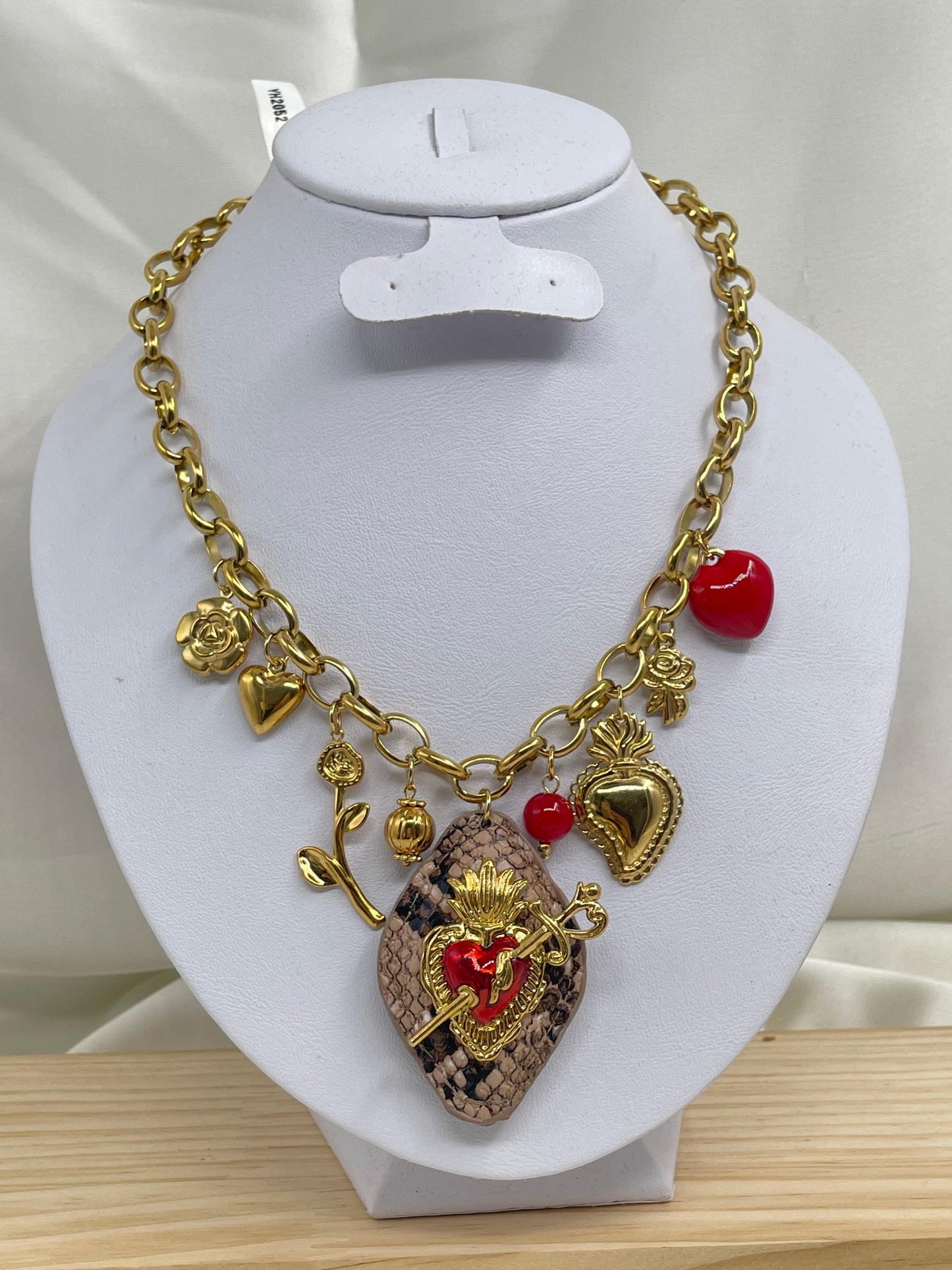 Collar Corazón Serpiente