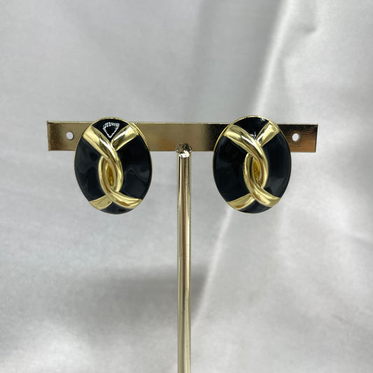 Aretes óvalo negro