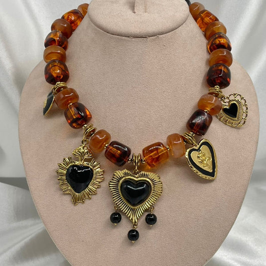 Collar Ámbar Corazón negro