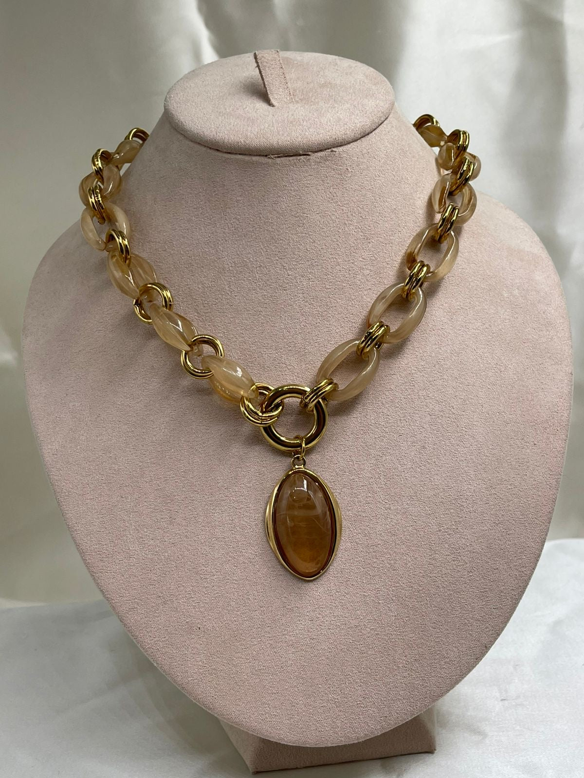 Collar Óvalos Acrílico