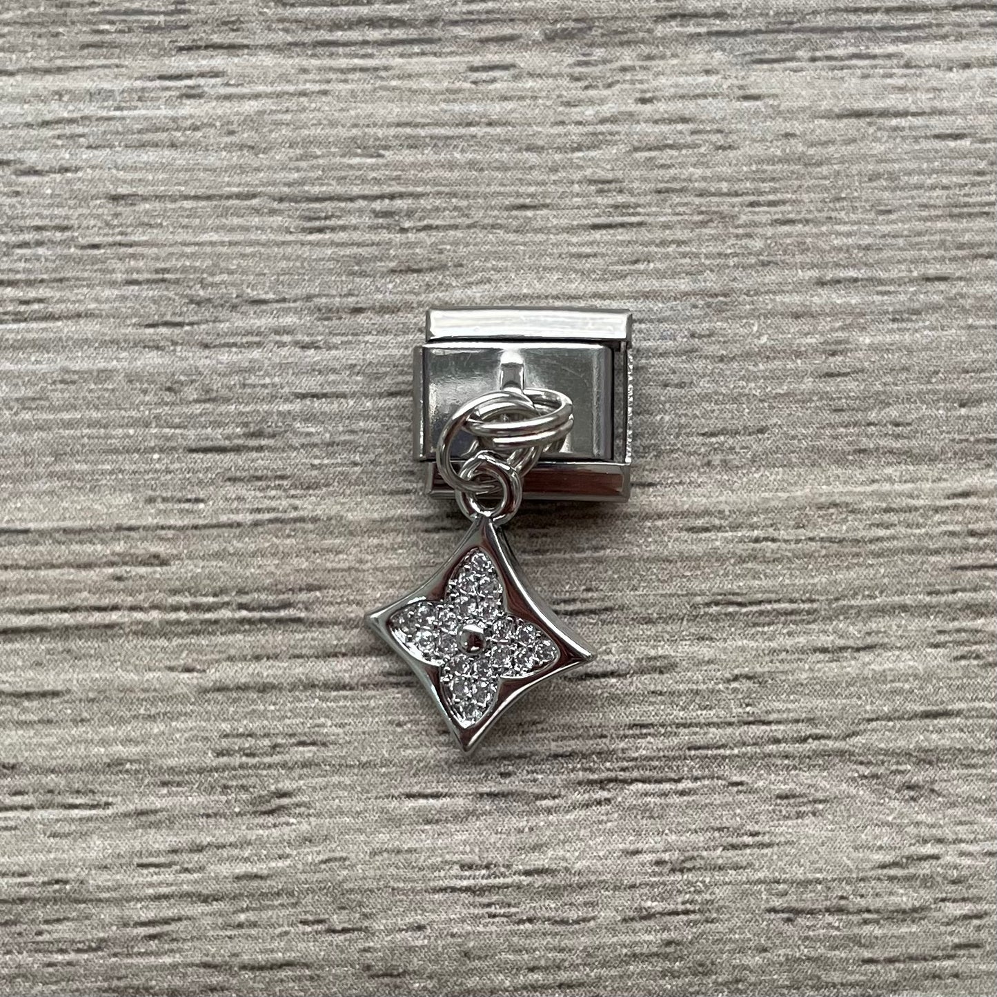 CHARM Destello Colgante