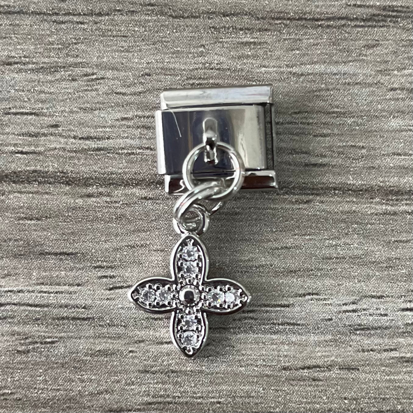 CHARM Flor Colgante con Zirconia