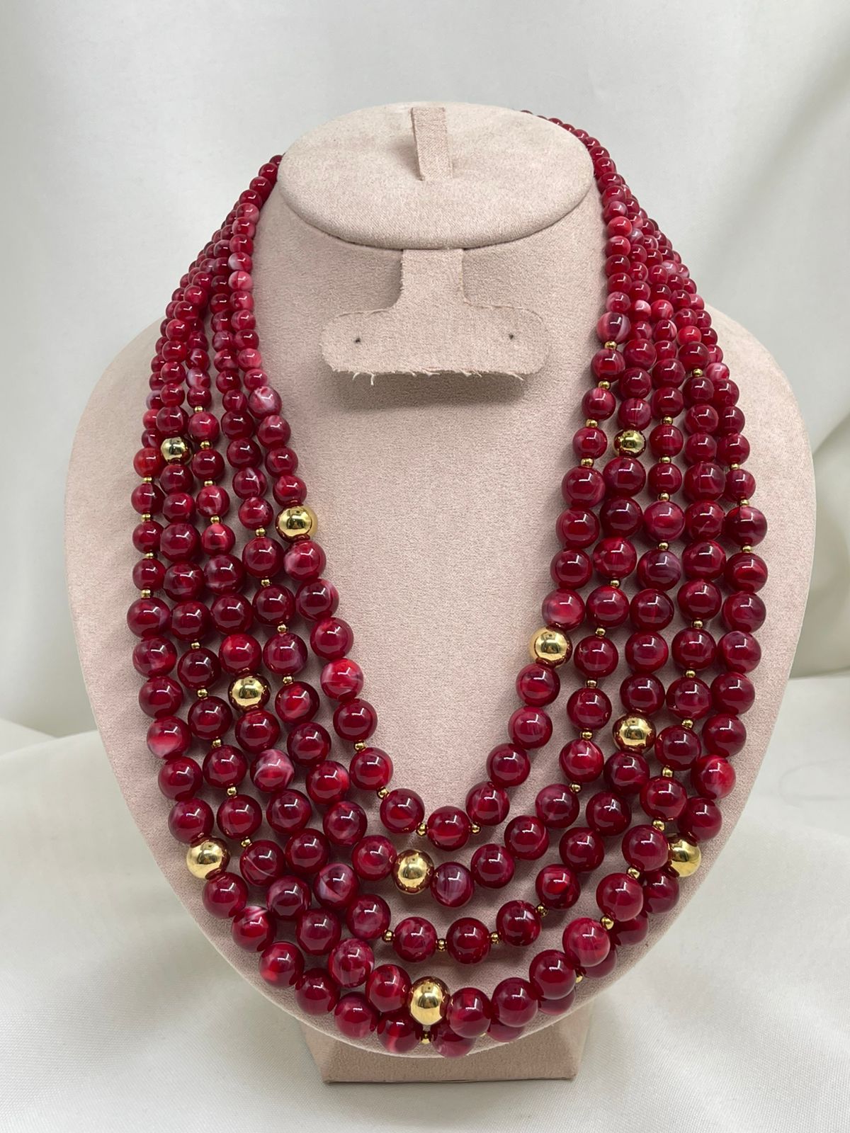 Collar Capas Acrílico