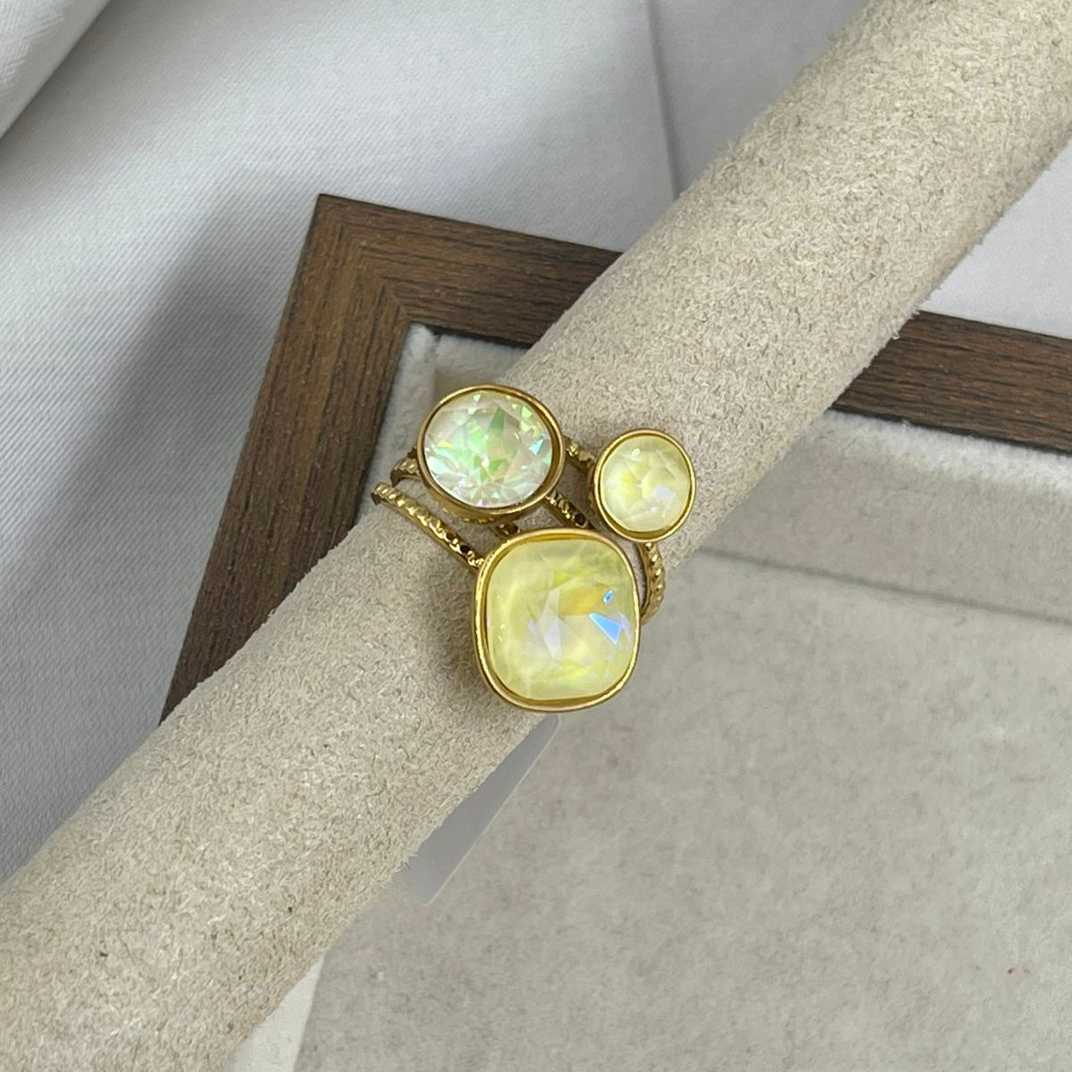 Anillo Cristales