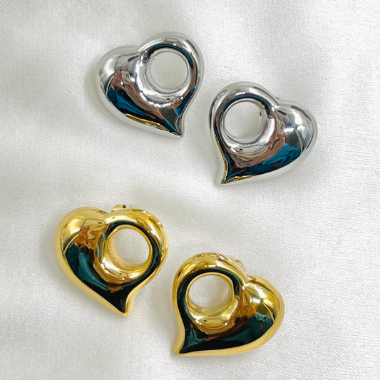 Aretes corazón hueco acero