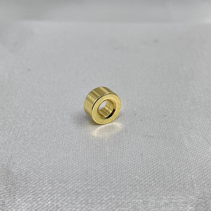 Dije Charm Liso Dorado