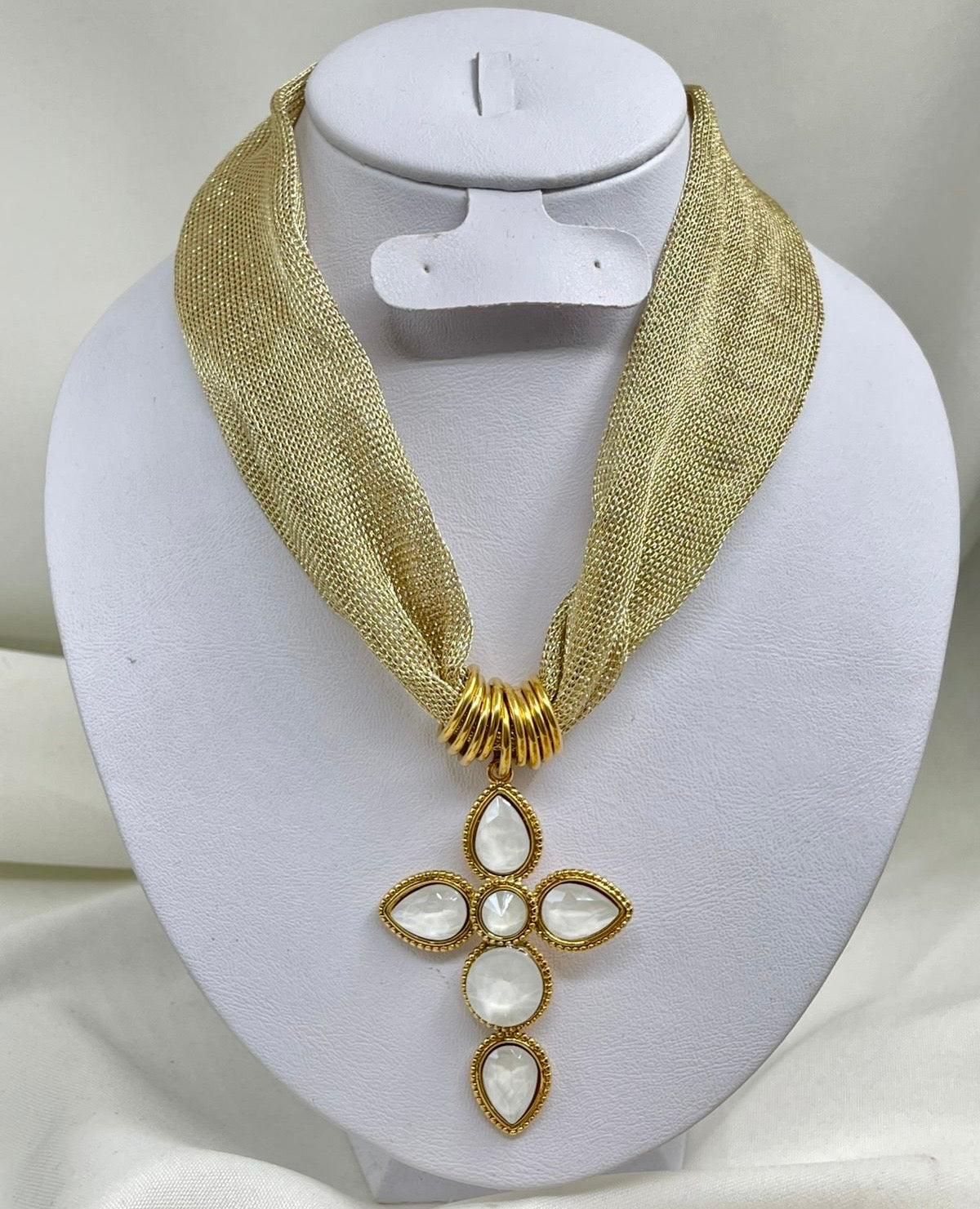 Collar Malla Cruz