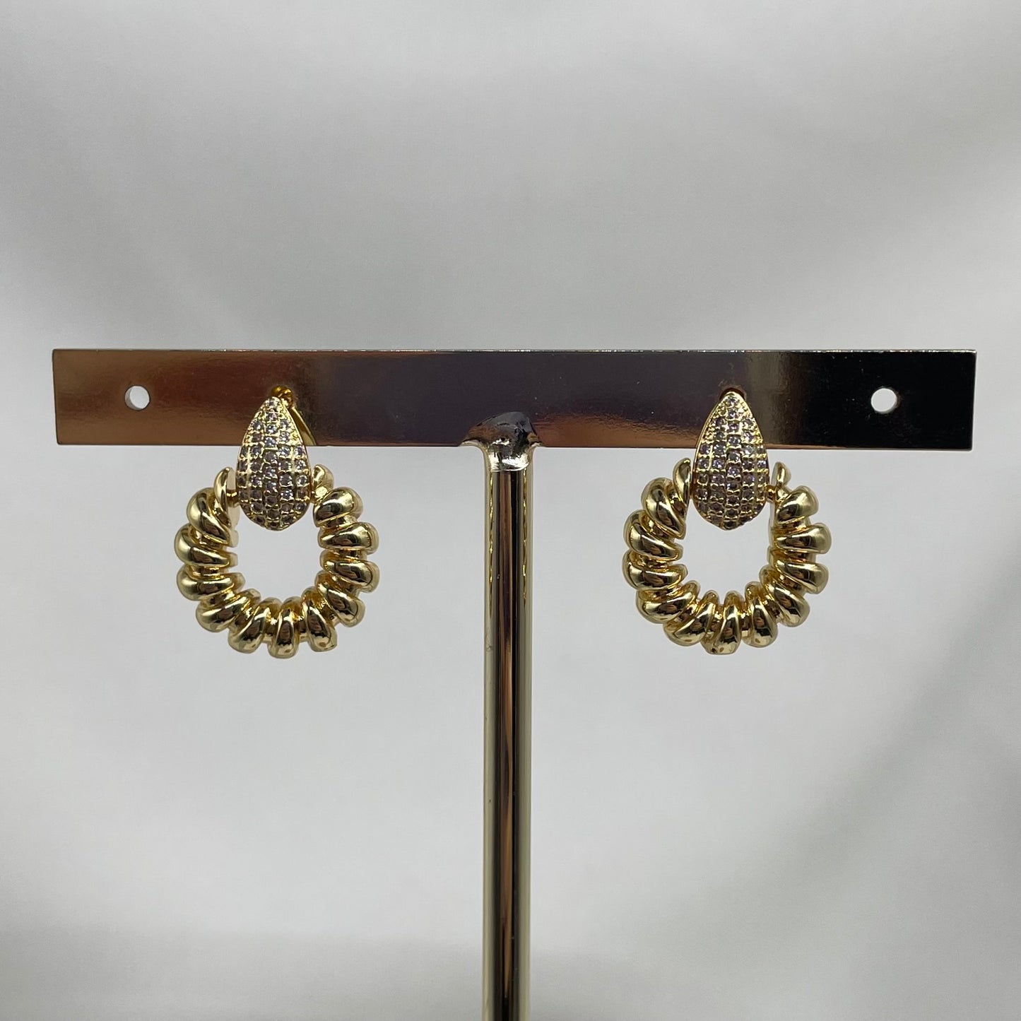 Aretes círculo