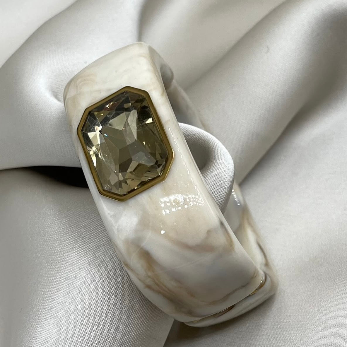 Brazalete Acrílico Cristal CU