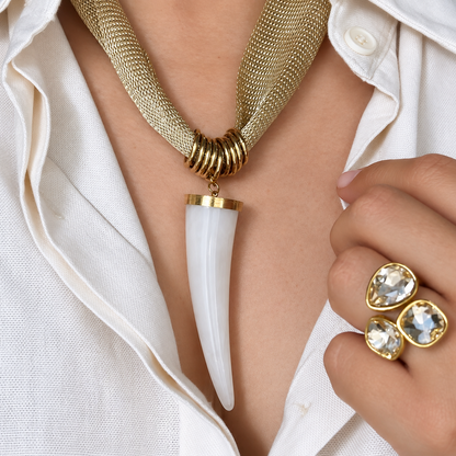 Collar Malla Cuerno