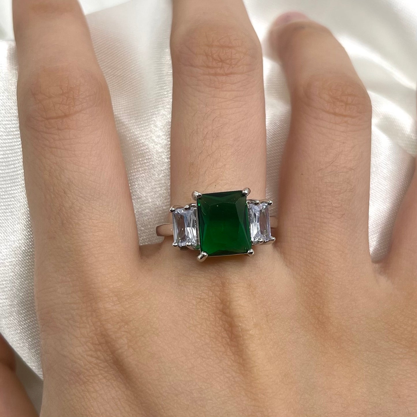 Anillo Esmeralda