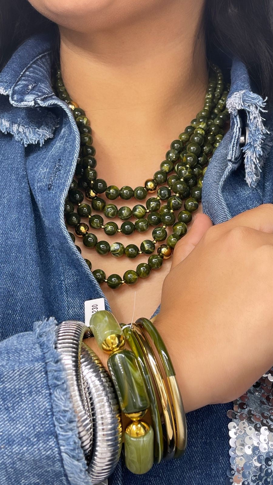 Collar Capas Acrílico