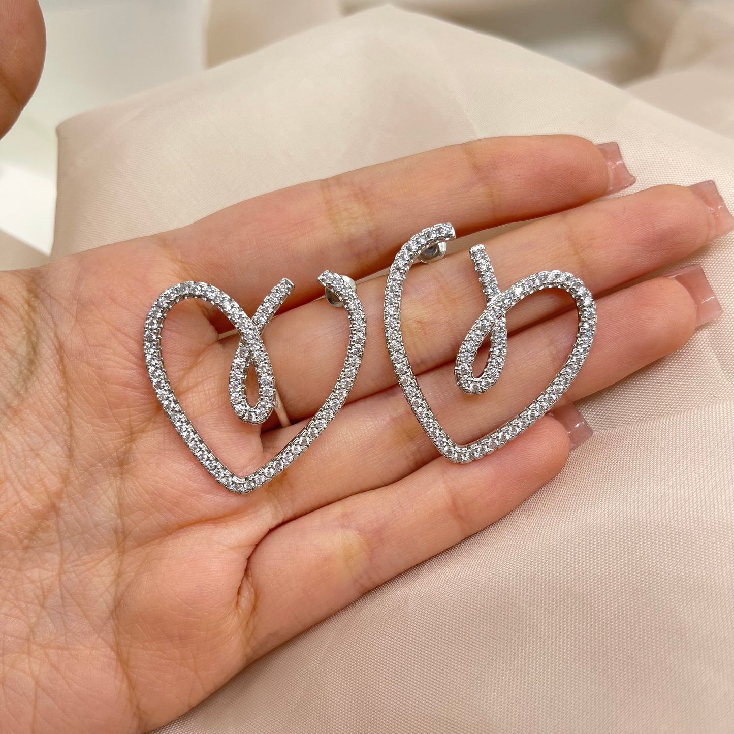 Aretes corazón Circonias