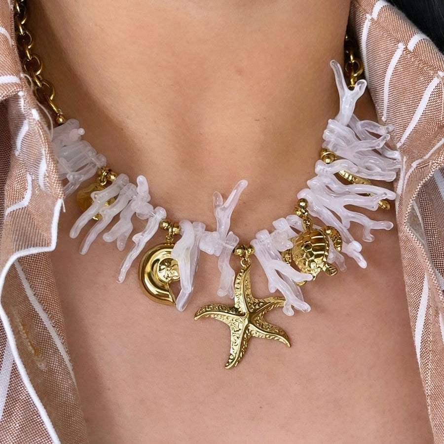 Collar Coral con dijes Mar