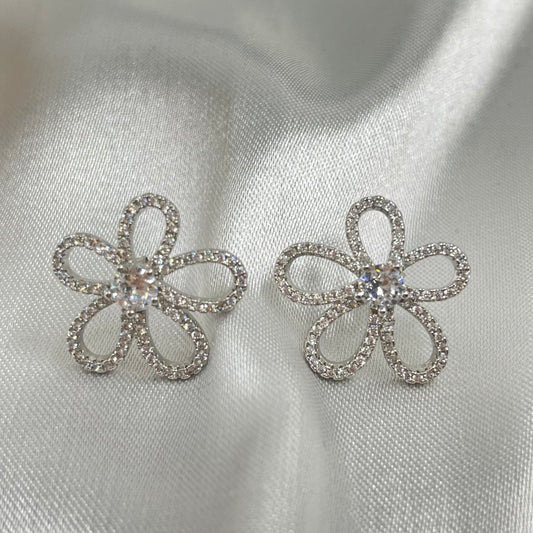 Aretes flor circonia