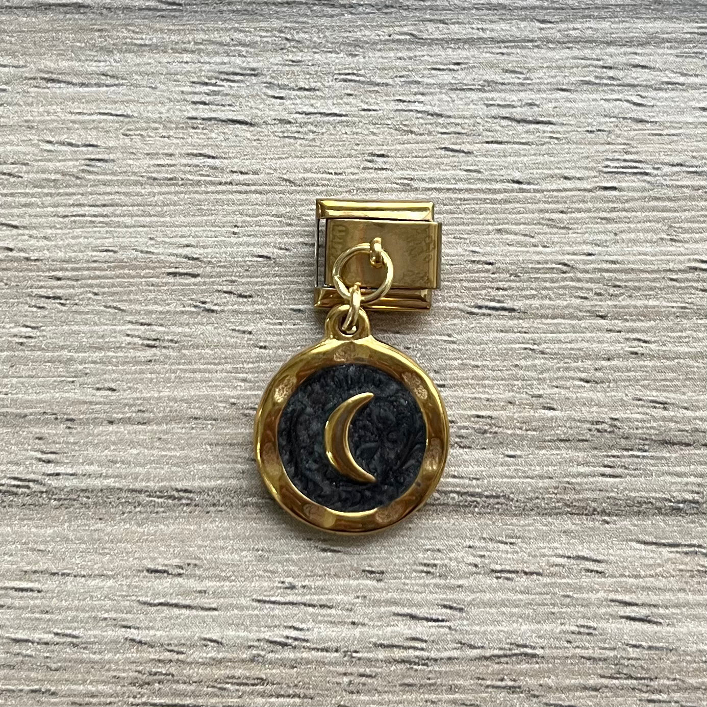 CHARM Colgante dije Luna 🌙