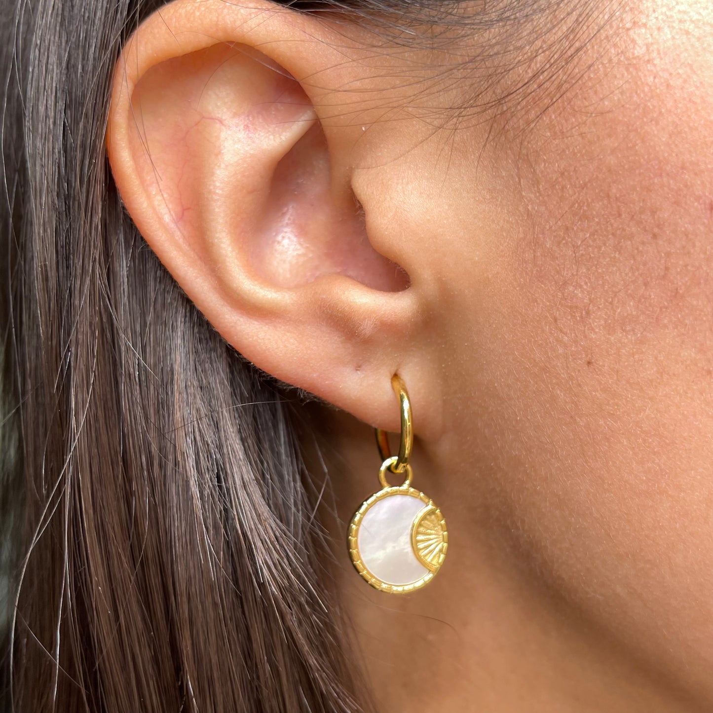 Aretes luna de concha