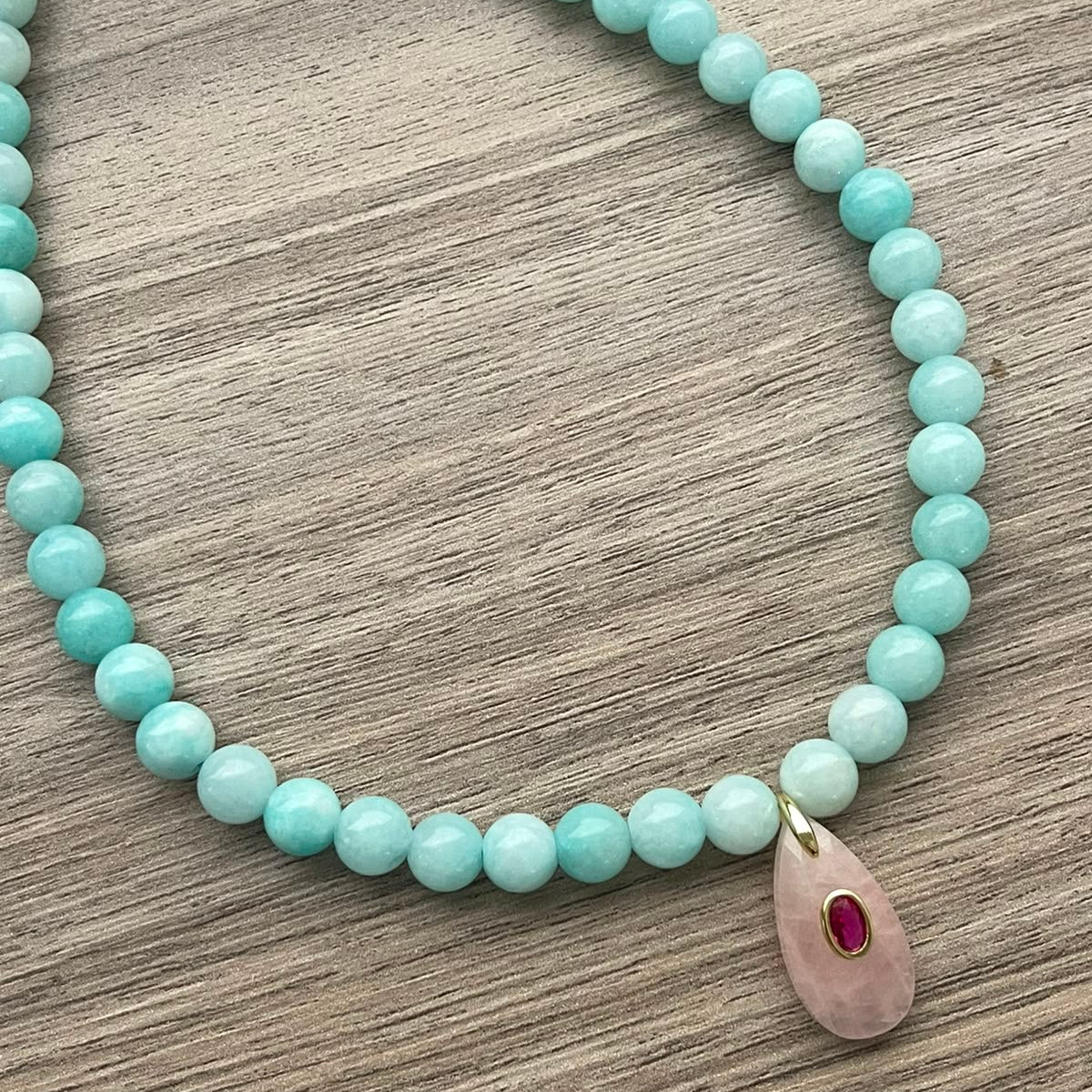 COLLAR PIEDRA NATURAL