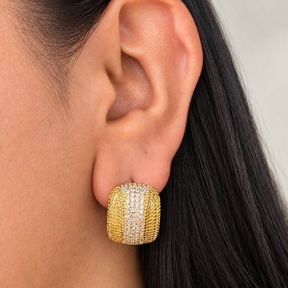 Aretes Media Concha Zirconias