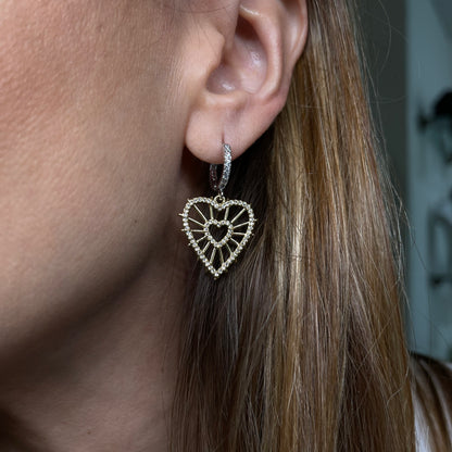 Arete Corazón en Silueta Chico