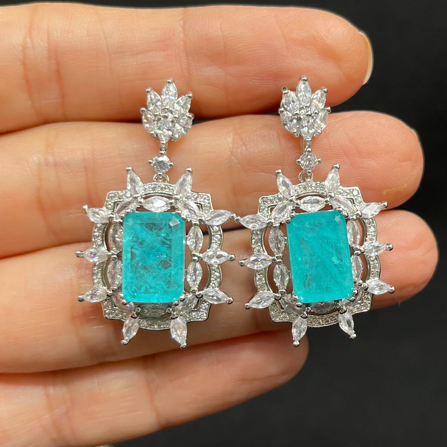 Aretes Plateados con Turquesa