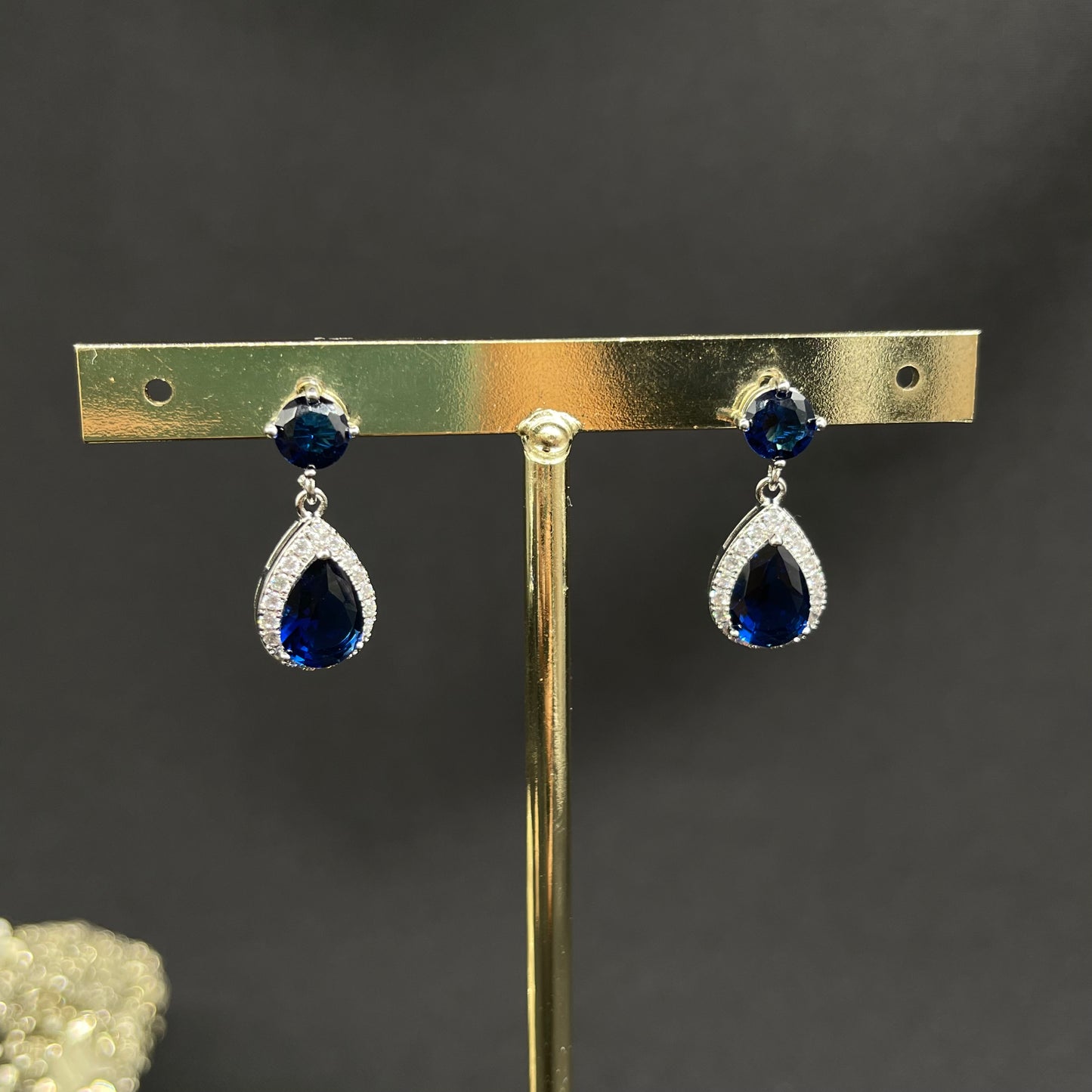 Aretes Gota Azul con Circonitas